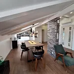 Mar Apartment